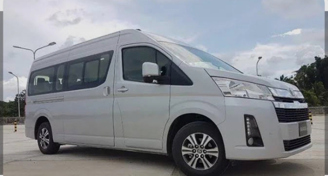 Luxor Airport Transfer (Limousine – Latest Model, Air-Conditioned)