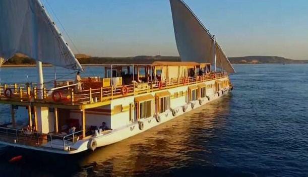 One Day Dahabiya Nile River Cruise – Luxor to Aswan