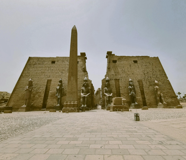 Luxor Tour Guide
